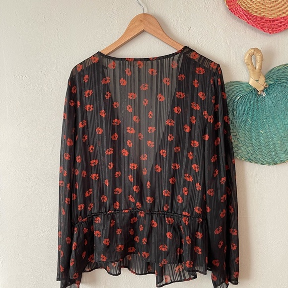 WAYF BLOUSE - Picture 5 of 5